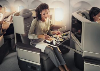 Lunch at this cosy cafe and try the signature drink: Bali Coffee experience